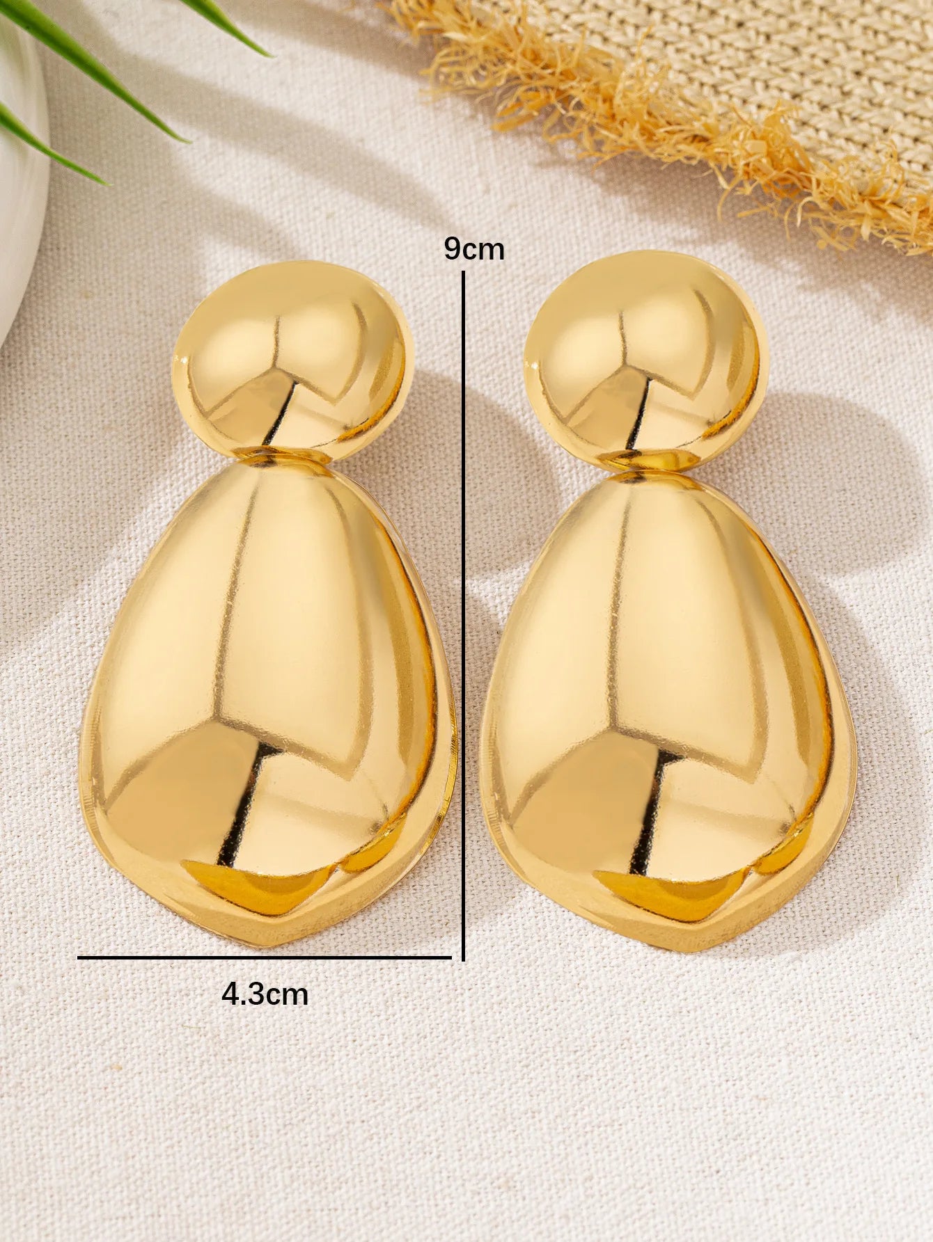 Exaggerated Dangle Earrings
