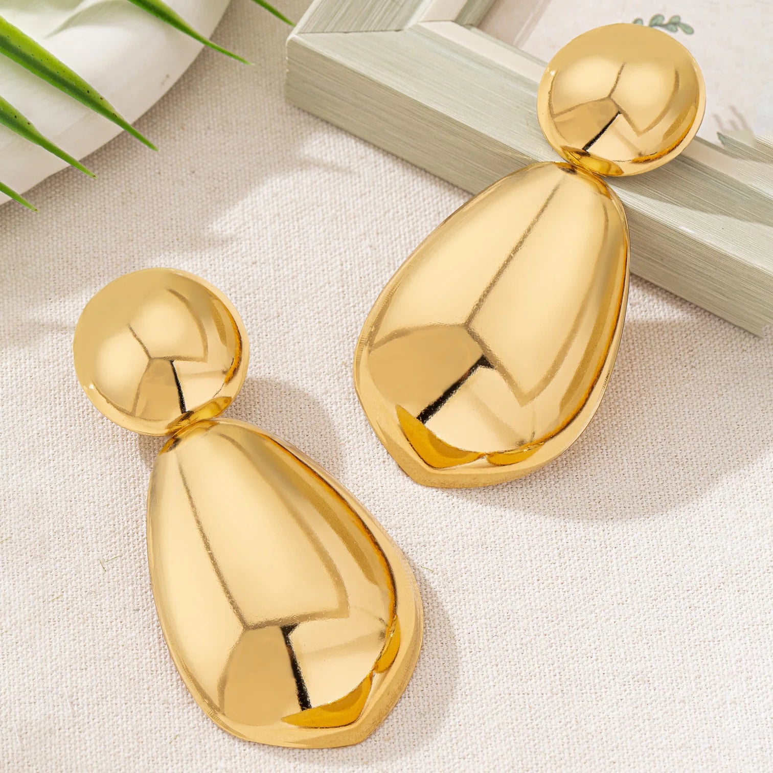 Exaggerated Dangle Earrings