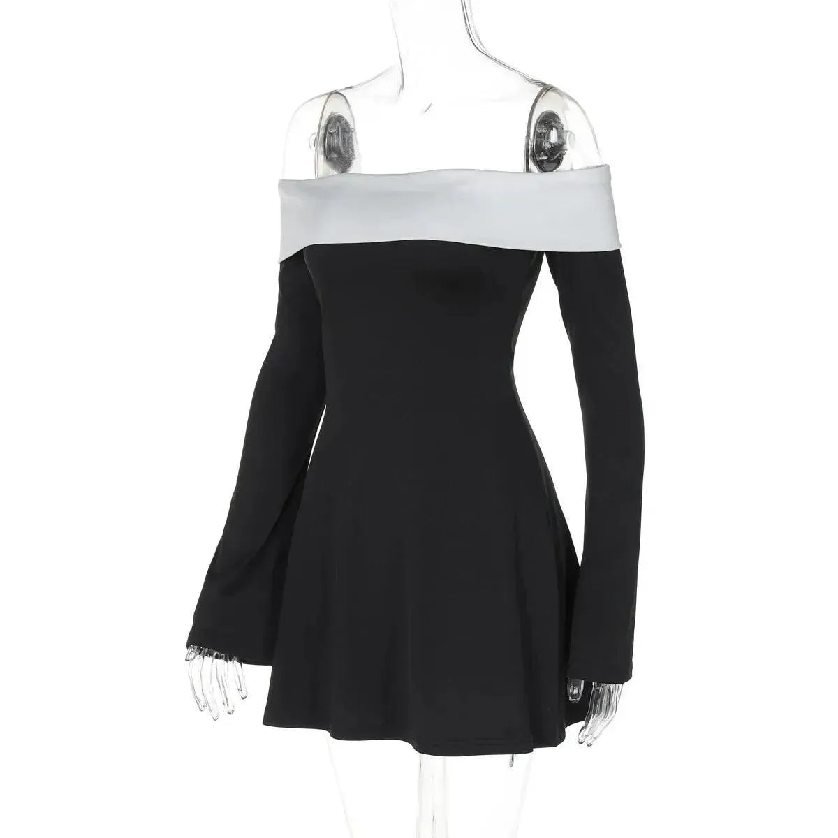 Black and white dress on a mannequin